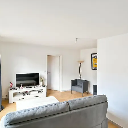 Lumineux Centre-ville - Parking - 2 Pers Apartment Aurillac